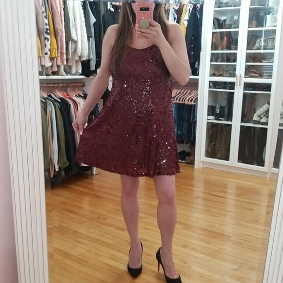 SOLD Altar'd State Sequin dress in burgundy, size M - Picture 4 of 16